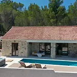 Villa Karla Pridraga