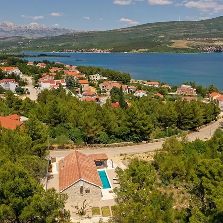 Villa Karla Pridraga