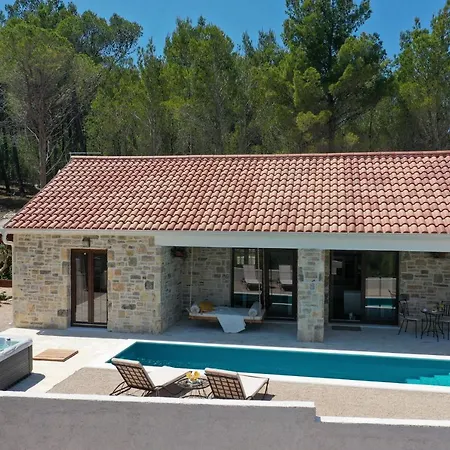 Villa Karla Pridraga