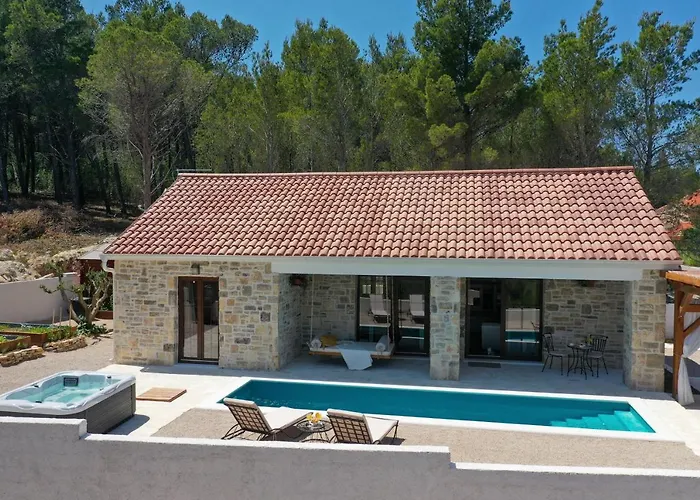 빌라 Karla Pridraga